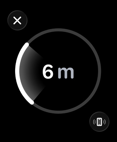 O recurso Busca Precisa, com um círculo de progresso branco, mostra a distância estimada até o iPhone perdido